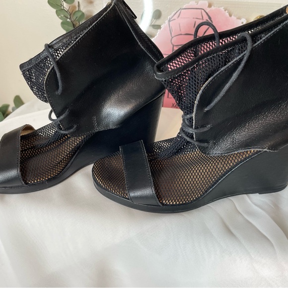 Authentic Maison Martin Margiela MM6 Black Mesh Net and Leather Wedge. - Picture 4 of 14